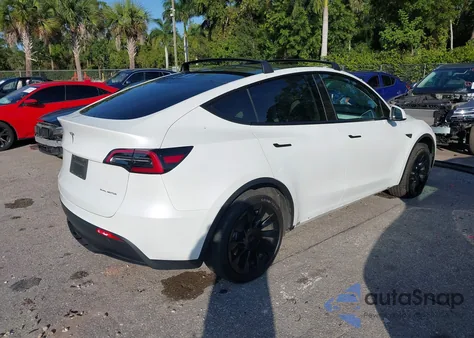 2023 Tesla Model Y Awd/Long Range Dual Motor All-Wheel Drive from USA, damaged, VIN 7SAYGAEE2PF640590